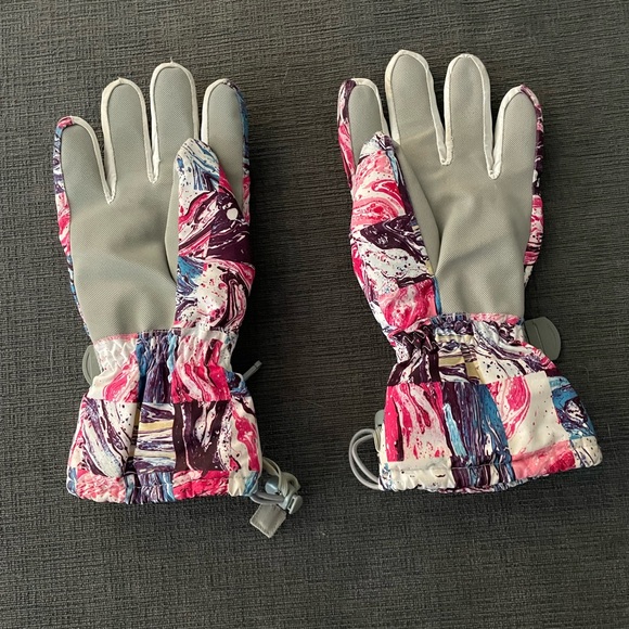 NAND Ski Gloves - Picture 2 of 2